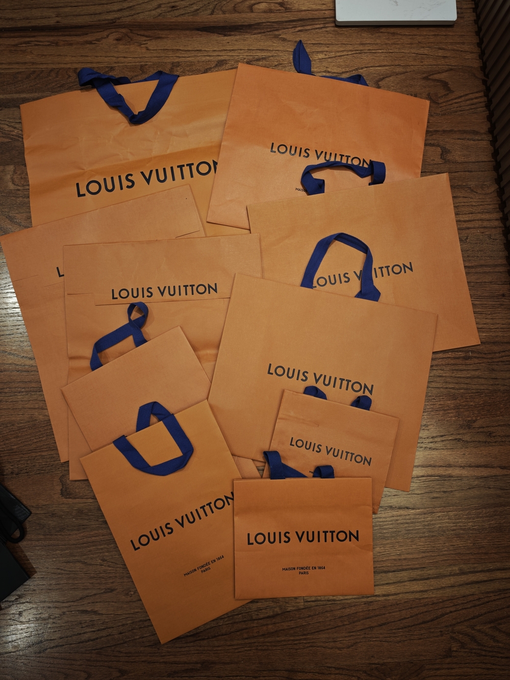 Louis Vuitton Orange Paper Shopping Bags x10